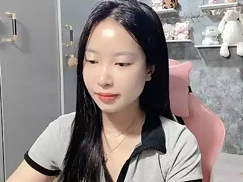 Linne6789 online show from April 24, 2026, 2:46 am