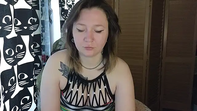 Snapshot of Ozalin_ chatting on May 20, 2026, 11:29 am Ozalin online show from May 20, 2026, 11:29 am