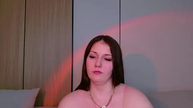 Snapshot of Anora_Mills chatting on April 24, 2026, 5:20 am Anora Mills online show from April 24, 2026, 5:20 am