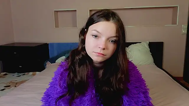 Snapshot of ElizaPizza chatting on April 18, 2026, 2:41 pm ElizaPizza online show from April 18, 2026, 2:41 pm