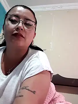 GabrielaMisstres  online show from February 2, 2026, 6:40 pm