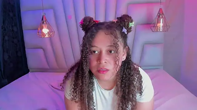 IrinaVoshh  online show from February 16, 2026, 7:23 pm