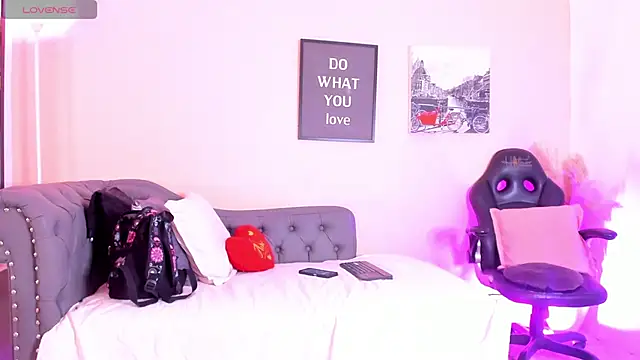 victoriazans online show from May 6, 2026, 11:03 am