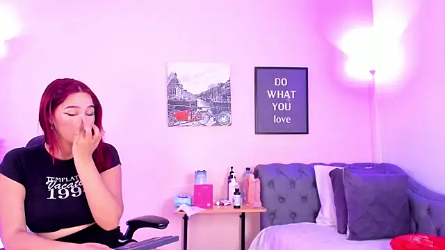 victoriazans online show from July 30, 2026, 11:42 am