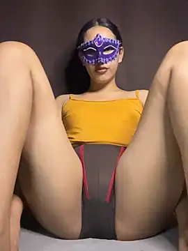 -aRiAnna online show from April 21, 2026, 12:45 pm