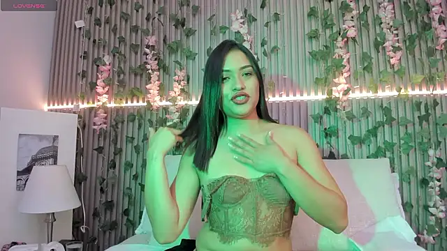 Georgia Vega online show from March 5, 2026, 7:32 pm