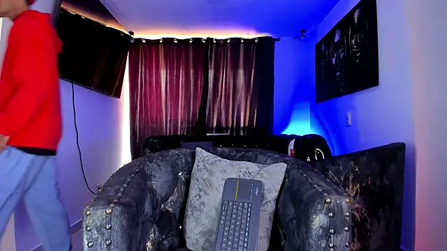 miguel aguirre  online show from March 15, 2026, 12:12 pm