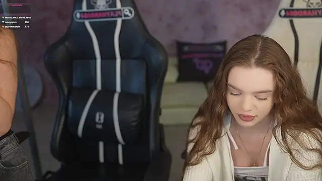 Snapshot of Zlata_Sky chatting on April 28, 2026, 6:45 pm Zlata Sky online show from April 28, 2026, 6:45 pm