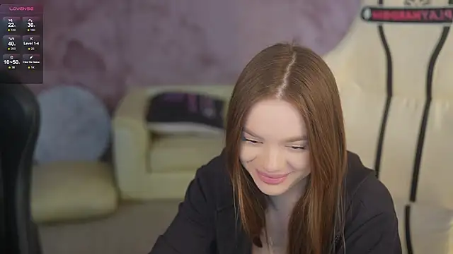 Snapshot of Zlata_Sky chatting on April 30, 2026, 9:08 pm Zlata Sky online show from April 30, 2026, 9:08 pm