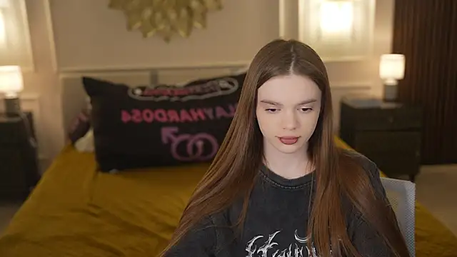 Snapshot of Zlata_Sky chatting on May 2, 2026, 6:46 pm Zlata Sky online show from May 2, 2026, 6:46 pm