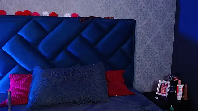 Lia tomson online show from March 13, 2026, 7:30 pm