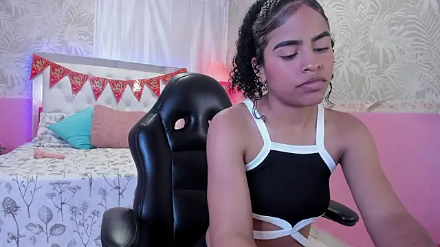 Danna Copers online show from February 13, 2026, 7:03 pm