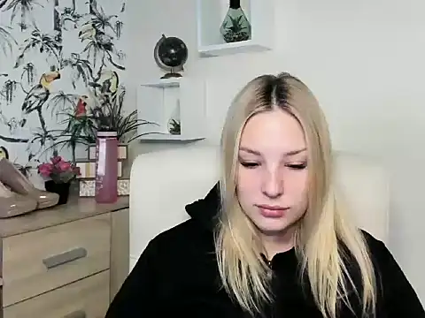 VelvetAngela online show from March 11, 2026, 6:40 am