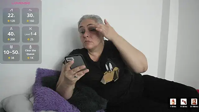 Snapshot of mature_gold1 chatting on August 6, 2026, 12:33 pm mature gold1 online show from August 6, 2026, 12:33 pm