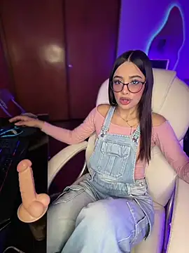 Snapshot of Dulce_pink18 chatting on March 20, 2026, 6:09 pm Dulce pink18 online show from March 20, 2026, 6:09 pm