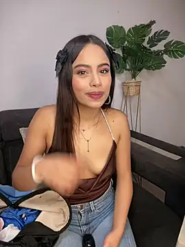 Snapshot of Dulce_pink18 chatting on March 7, 2026, 5:29 pm Dulce pink18 online show from March 7, 2026, 5:29 pm