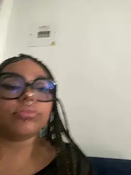 AlahiaFrequency online show from March 4, 2026, 9:33 pm