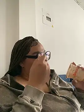 AlahiaFrequency online show from March 7, 2026, 10:26 pm