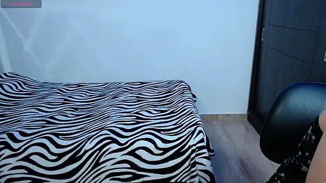 Snapshot of paula_lopez__ chatting on July 31, 2026, 10:51 pm paula lopez online show from July 31, 2026, 10:51 pm