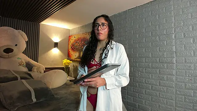 Snapshot of Magic_ivone chatting on March 13, 2026, 11:37 am Magic ivone online show from March 13, 2026, 11:37 am