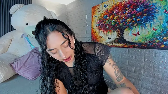 Snapshot of Magic_ivone chatting on August 6, 2026, 2:01 pm Magic ivone online show from August 6, 2026, 2:01 pm