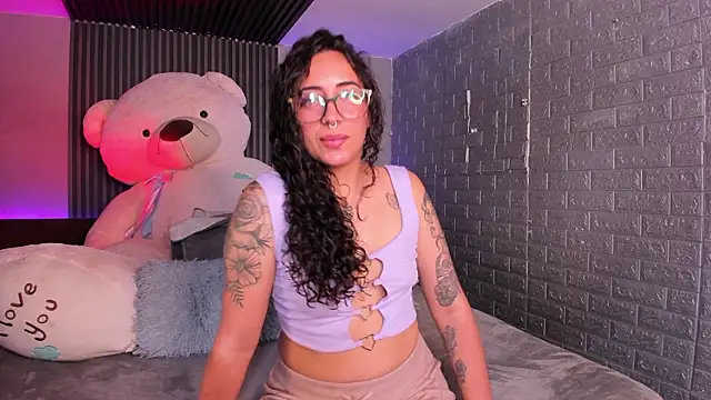 Snapshot of Magic_ivone chatting on February 11, 2026, 11:54 am Magic ivone online show from February 11, 2026, 11:54 am