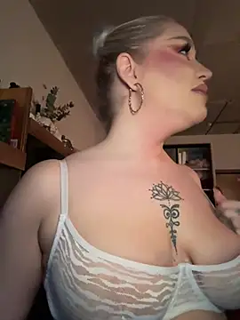 RollDollsi online show from February 23, 2026, 6:14 am