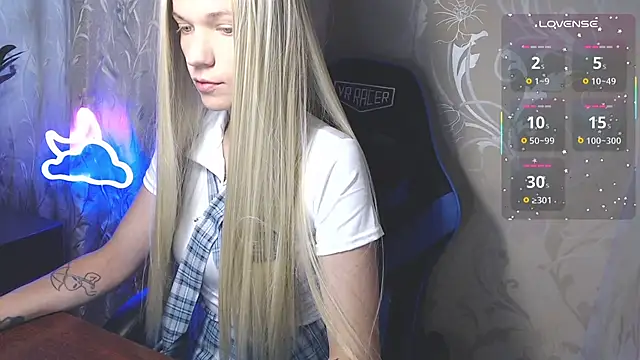Shiny Victoria online show from July 18, 2026, 8:23 am