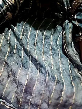 Royal hotti0011 online show from March 17, 2026, 4:32 pm