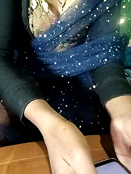 Royal hotti0011 online show from February 23, 2026, 5:13 pm