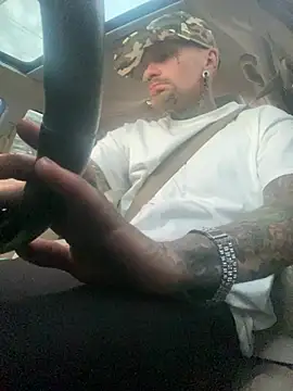 Snapshot of mrtattoo25 chatting on March 19, 2026, 11:32 am mrtattoo25 online show from March 19, 2026, 11:32 am