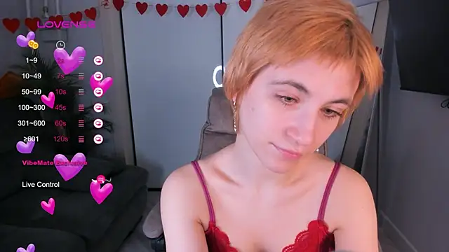 Snapshot of AutumnWhisper chatting on March 10, 2026, 9:41 pm AutumnWhisper online show from March 10, 2026, 9:41 pm