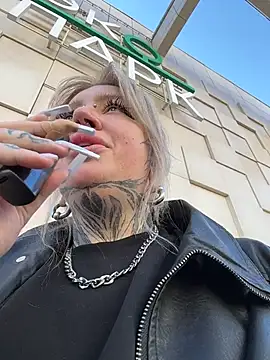 Snapshot of Chiibi chatting on March 17, 2026, 10:51 am Chiibi online show from March 17, 2026, 10:51 am