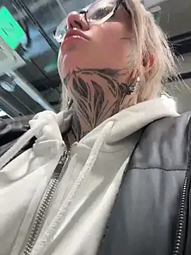 Snapshot of Chiibi chatting on March 7, 2026, 11:27 am Chiibi online show from March 7, 2026, 11:27 am