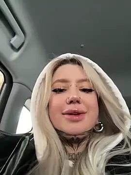 Snapshot of Chiibi chatting on February 28, 2026, 10:26 am Chiibi online show from February 28, 2026, 10:26 am