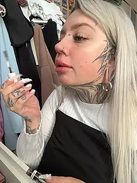 Snapshot of Chiibi chatting on February 25, 2026, 8:25 am Chiibi online show from February 25, 2026, 8:25 am