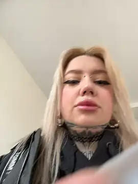 Snapshot of Chiibi chatting on March 19, 2026, 10:48 am Chiibi online show from March 19, 2026, 10:48 am