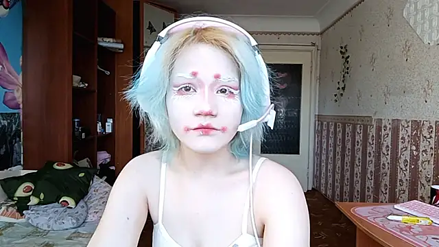 KathernSaulters online show from February 23, 2026, 7:09 am