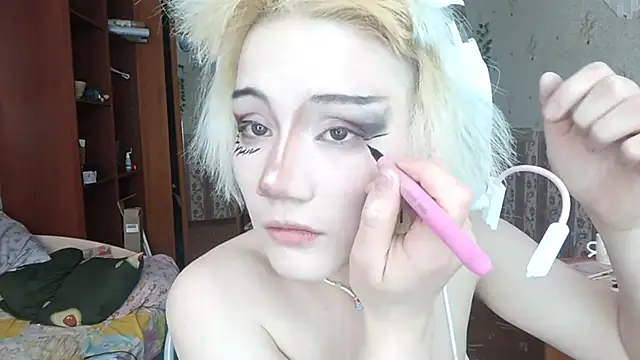 KathernSaulters online show from March 7, 2026, 7:04 am