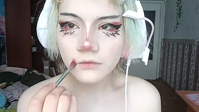 KathernSaulters online show from March 5, 2026, 7:05 am