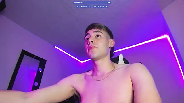 Snapshot of PapiNoha69 chatting on March 5, 2026, 2:41 am PapiNoha69 online show from March 5, 2026, 2:41 am