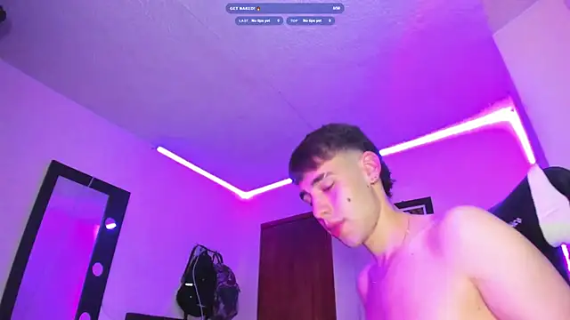 Snapshot of PapiNoha69 chatting on March 11, 2026, 3:00 am PapiNoha69 online show from March 11, 2026, 3:00 am