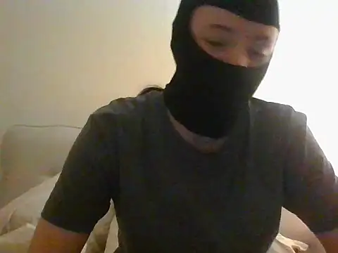 lenax24 online show from February 15, 2026, 3:40 am