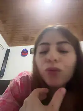 Snapshot of lilasun17 chatting on May 13, 2026, 11:01 pm lilasun17 online show from May 13, 2026, 11:01 pm