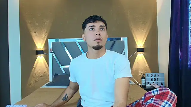 Snapshot of Noah_Smith01 chatting on March 7, 2026, 7:52 pm Noah Smith01 online show from March 7, 2026, 7:52 pm