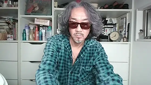 Snapshot of MtaS1 chatting on March 27, 2026, 3:35 pm MtaS1 online show from March 27, 2026, 3:35 pm