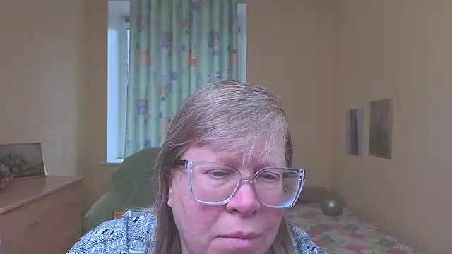 Emma Eclipsee online show from March 19, 2026, 11:54 am