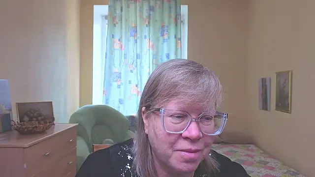 Emma Eclipsee online show from March 21, 2026, 11:58 am