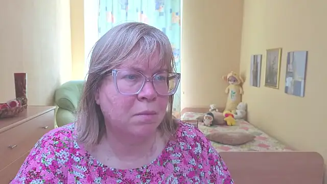 Snapshot of Emma_Eclipsee chatting on May 16, 2026, 10:14 am Emma Eclipsee online show from May 16, 2026, 10:14 am