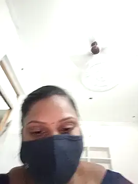 Tamil Hot Nisha online show from February 18, 2026, 6:26 pm